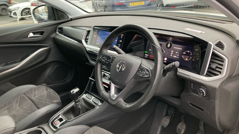 Vauxhall Grandland 1.2 Turbo Ultimate 5dr Petrol Hatchback